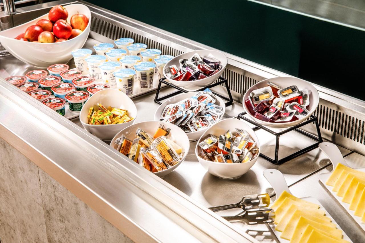 Ibis London Heathrow Terminal 5 Hotel Hillingdon Ngoại thất bức ảnh